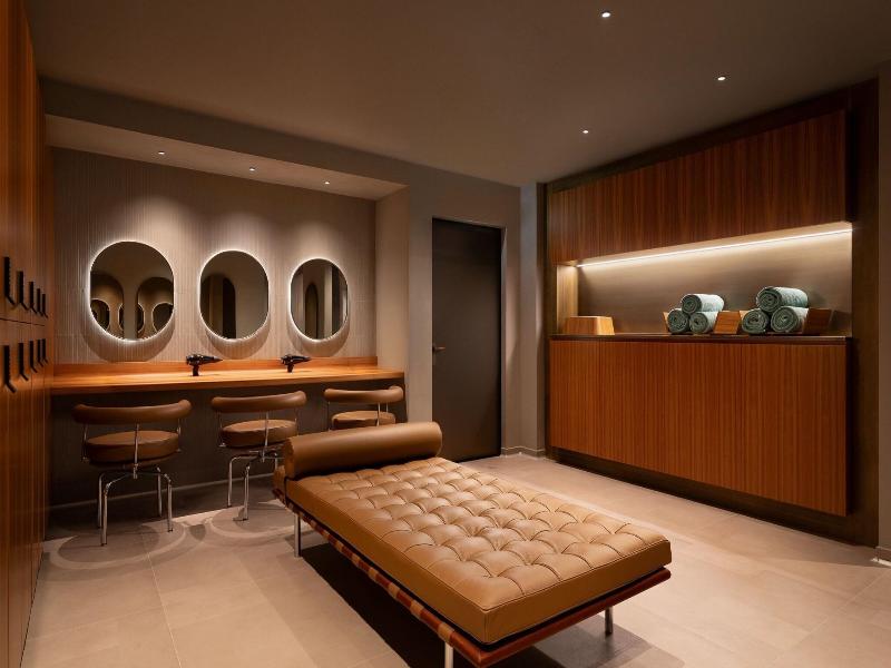 Stay in style at Sheraton Lake Como