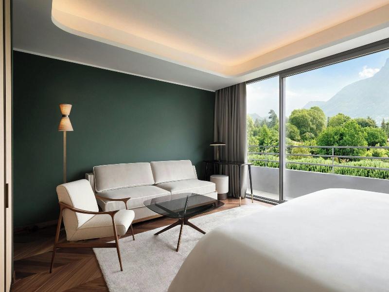 Stay in style at Sheraton Lake Como