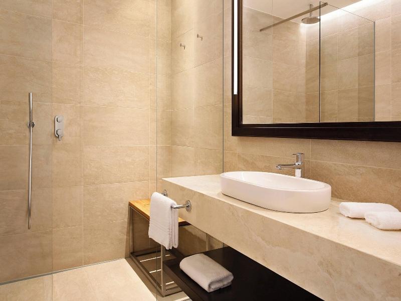 Stay in style at Sheraton Lake Como