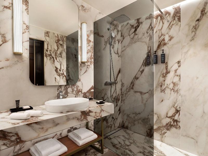 Stay in style at Sheraton Lake Como