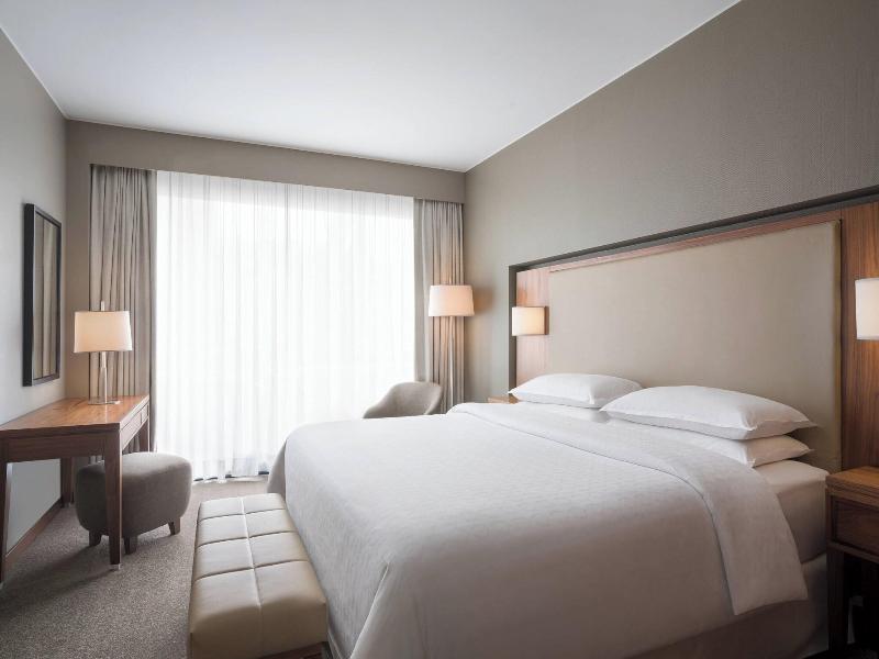 Stay in style at Sheraton Lake Como