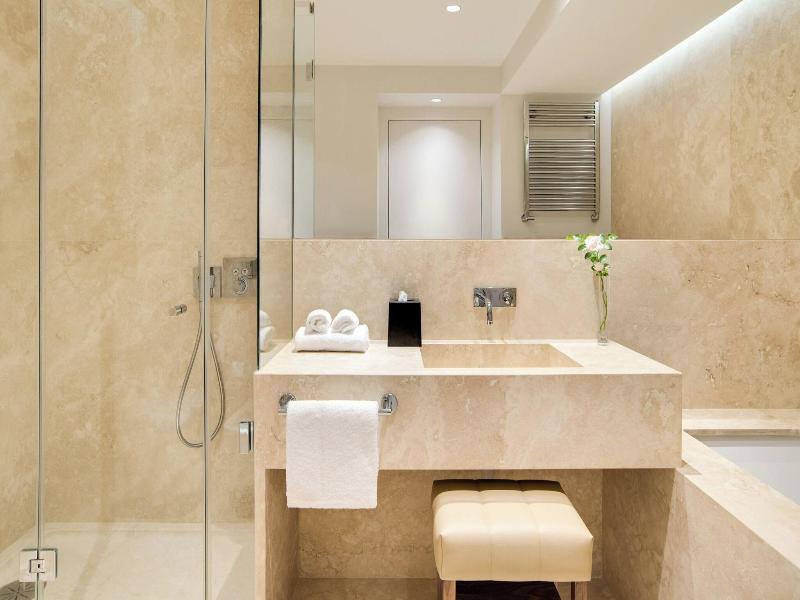 Stay in style at Sheraton Lake Como