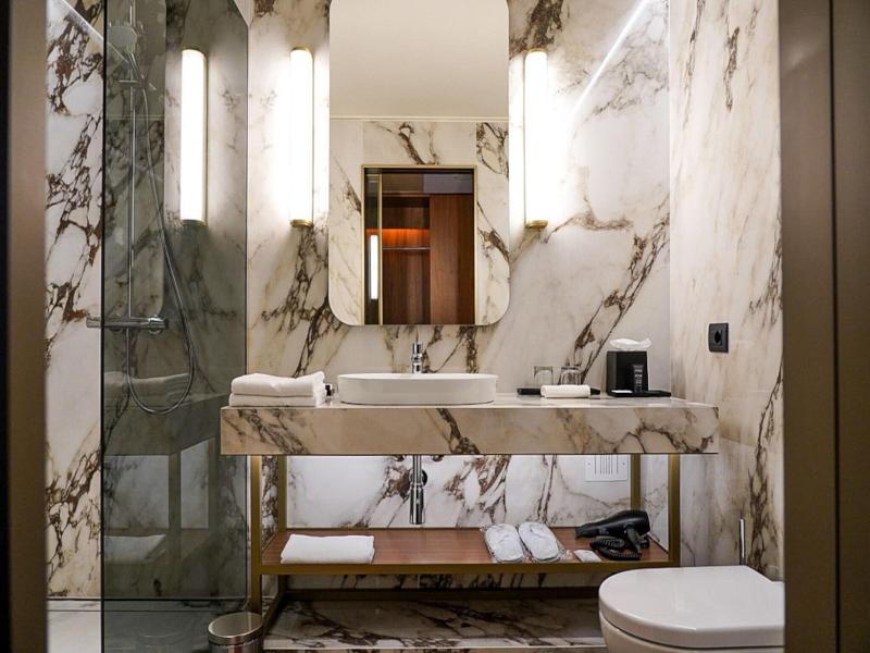 Stay in style at Sheraton Lake Como