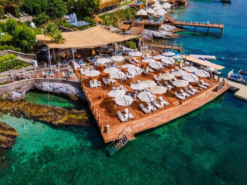 Caresse, A Luxury Collection Resort image