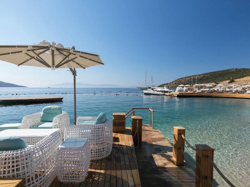 Caresse, A Luxury Collection Resort image