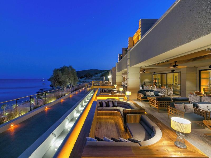Caresse, A Luxury Collection Resort image