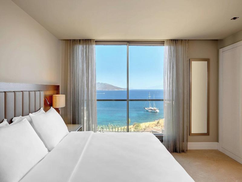Caresse, A Luxury Collection Resort image