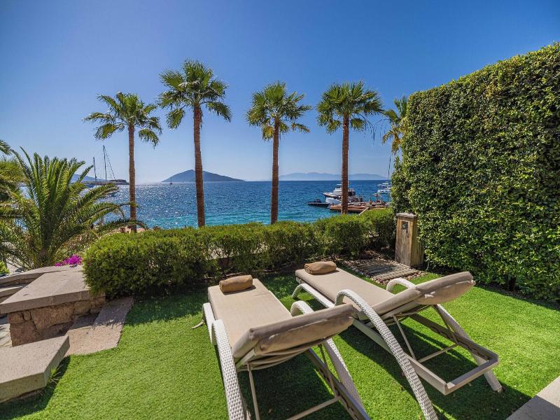 Caresse, A Luxury Collection Resort image