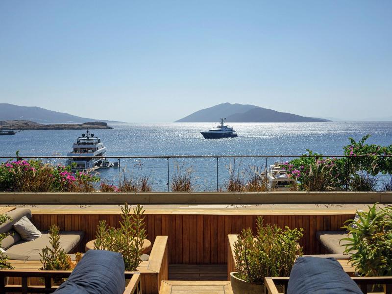 Caresse, A Luxury Collection Resort image