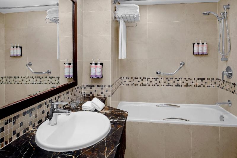 Movenpick Hotel Karachi image