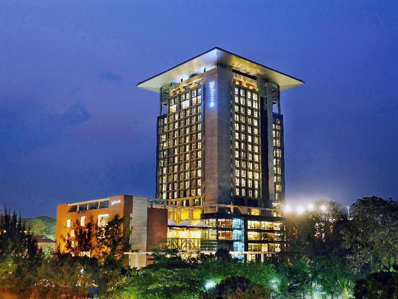 Radisson Blu Chattogram Bay View image