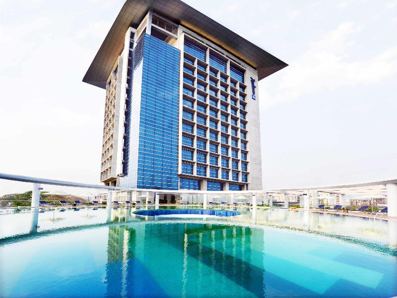Radisson Blu Chattogram Bay View image