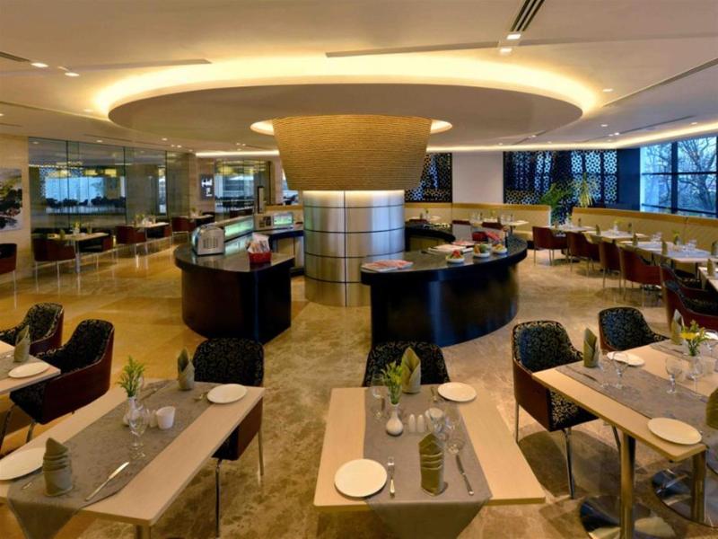 Radisson Blu Chattogram Bay View image