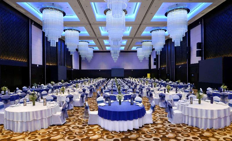 Radisson Blu Chattogram Bay View image