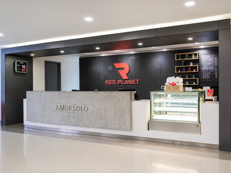 Red Planet Manila Amorsolo image
