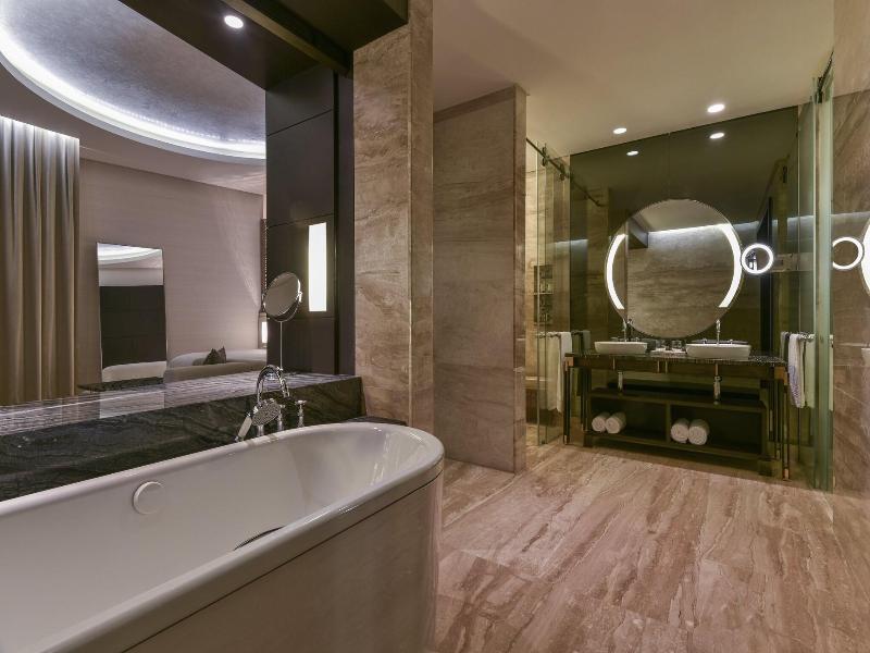 The Westin Doha Hotel & Spa, Doha image