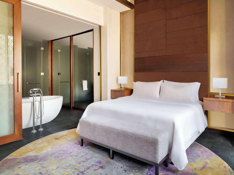 The Westin Doha Hotel & Spa, Doha image
