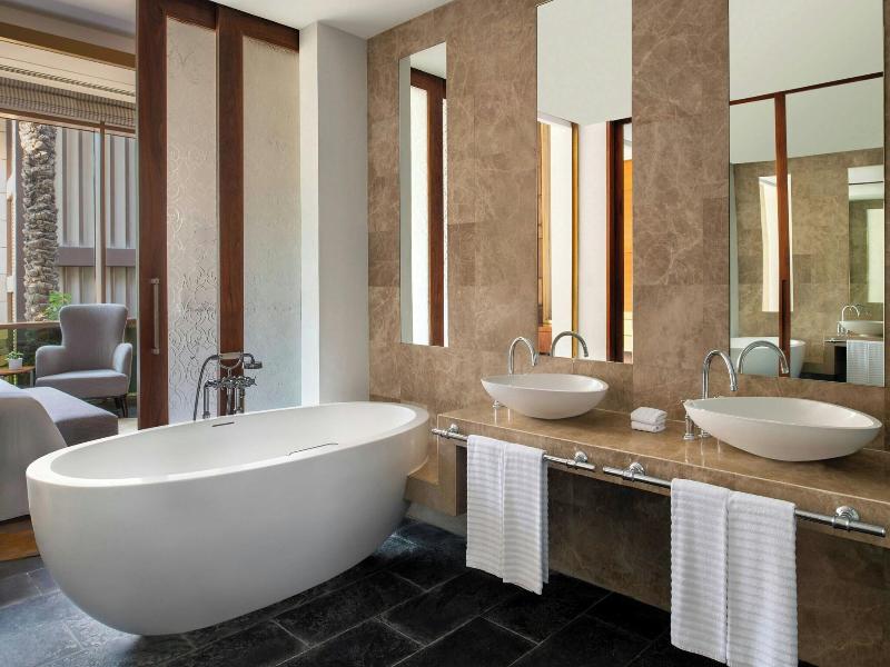The Westin Doha Hotel & Spa, Doha image