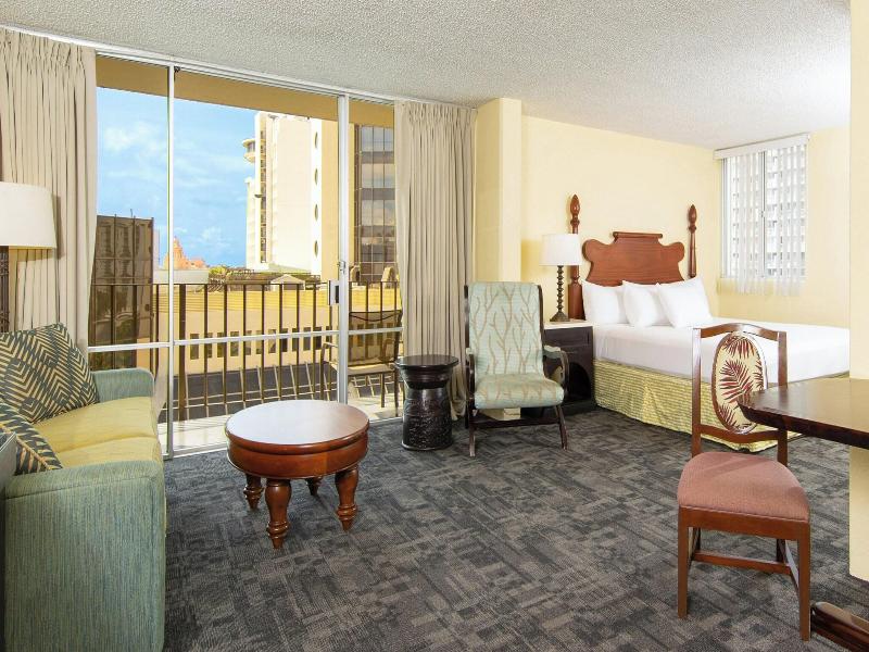 Ohia Waikiki Studio Suites image