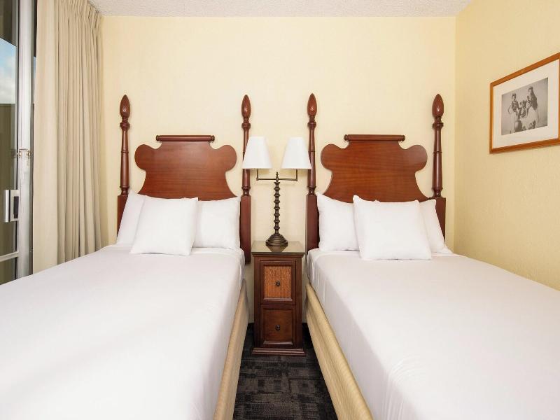 Ohia Waikiki Studio Suites image