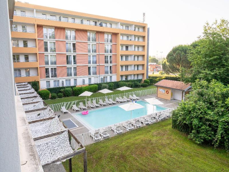 Clarion Aparthotel Toulouse Le Parc De L'Escale image
