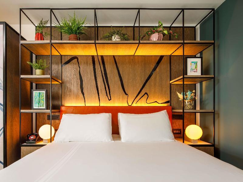 ibis Styles Edinburgh St Andrew Square image