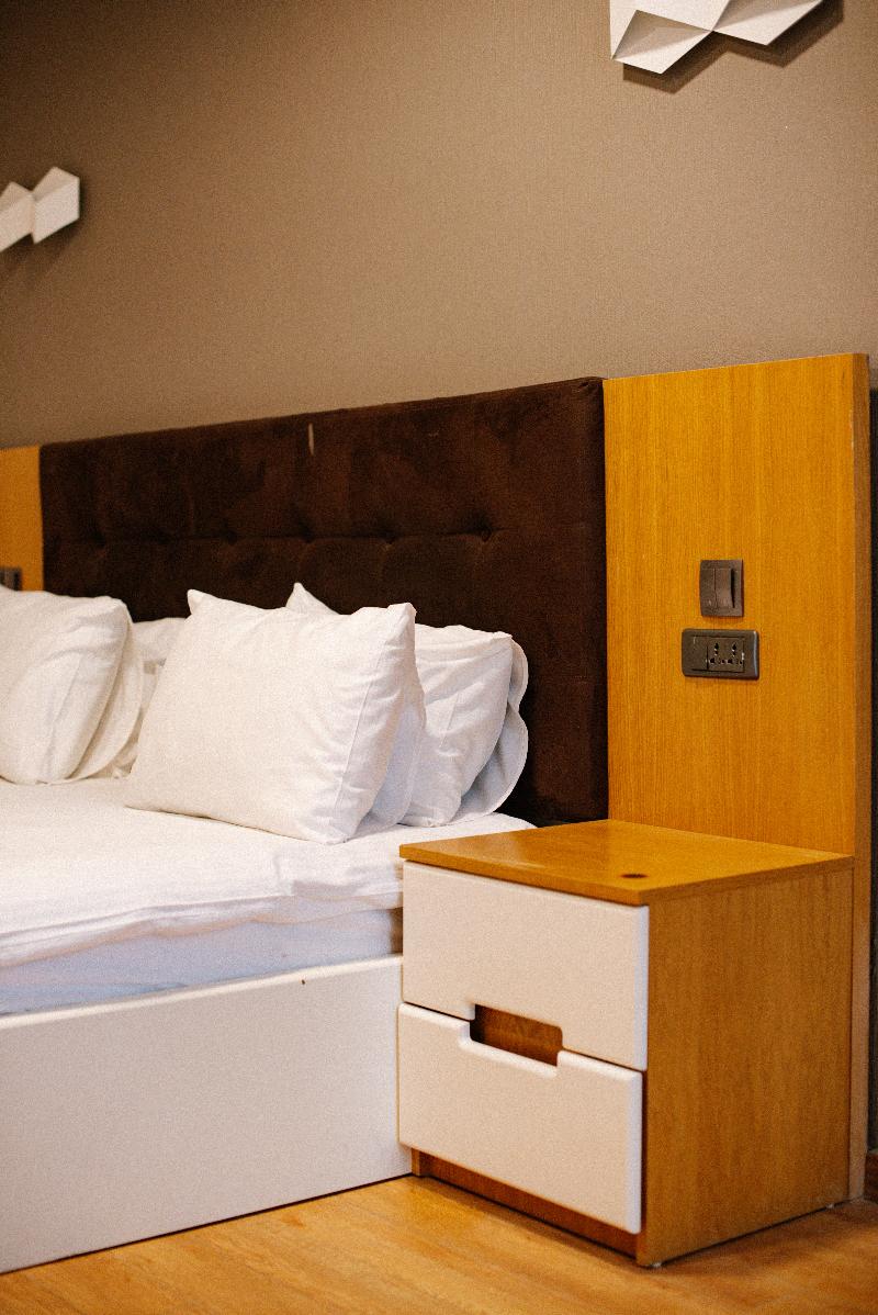 Iveria Inn image