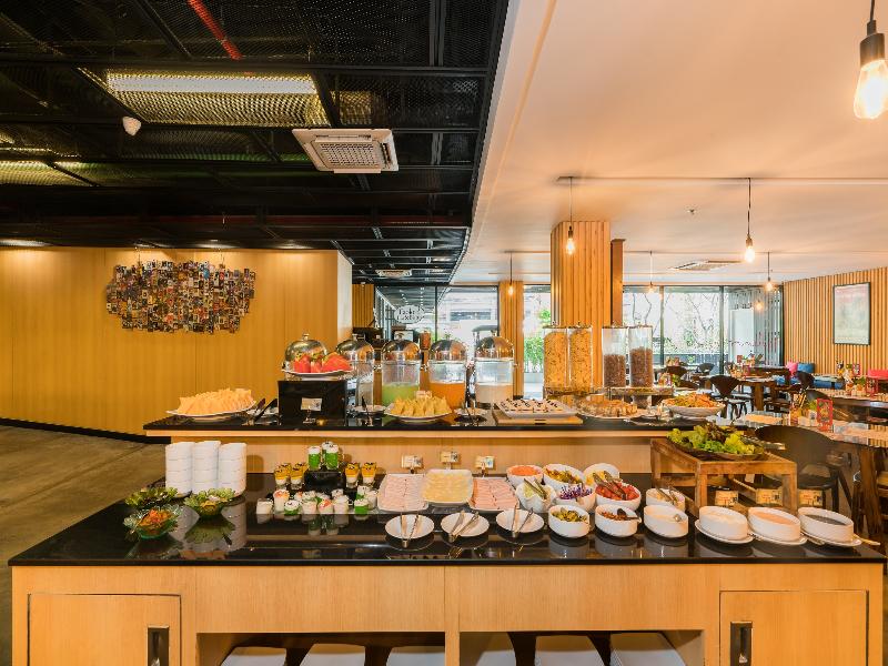 Galleria 12 Sukhumvit Bangkok by Compass Hospitali image