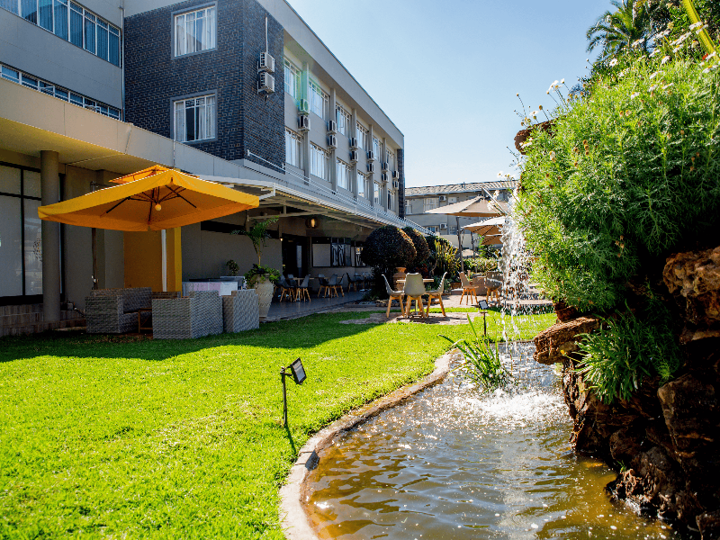 Cresta Oasis image