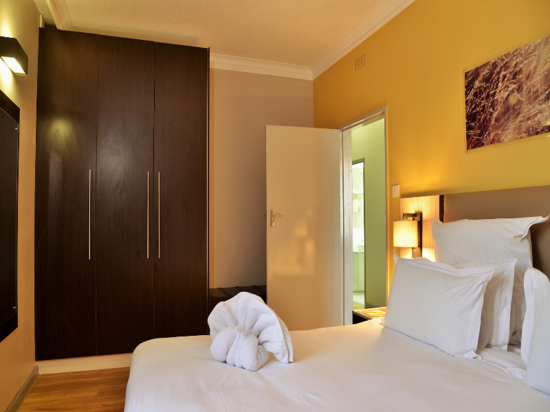 Cresta Oasis image