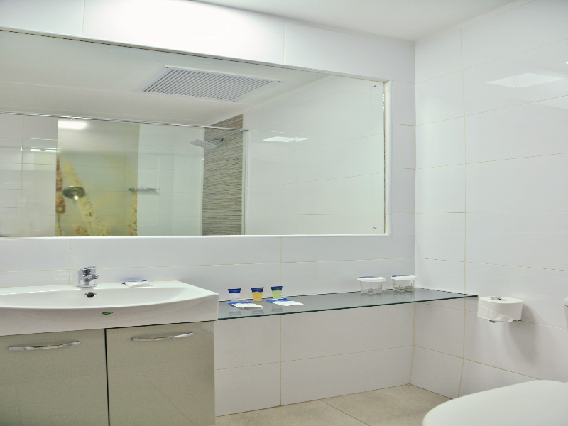 Cresta Oasis image