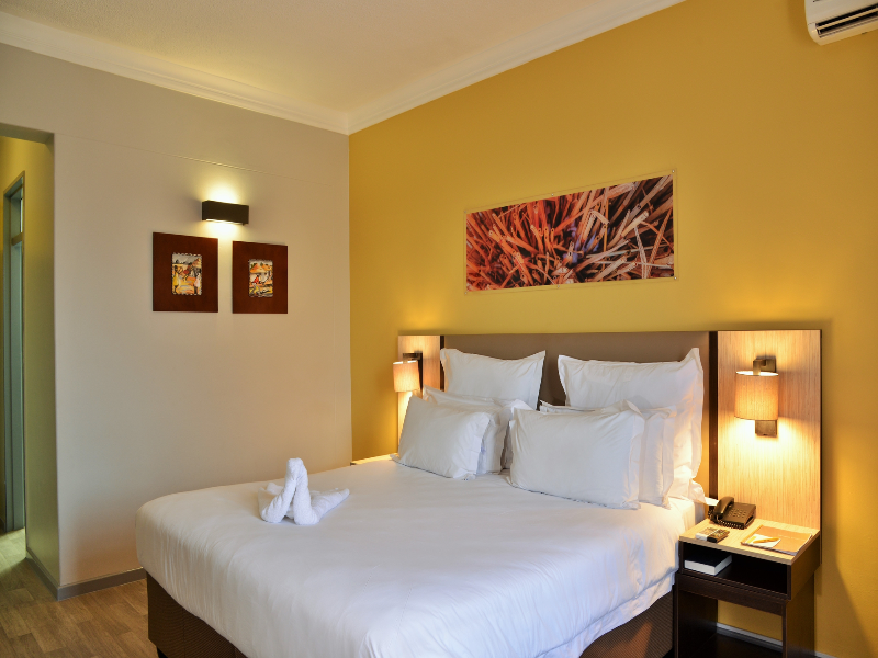 Cresta Oasis image