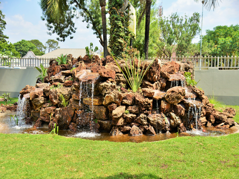 Cresta Oasis image