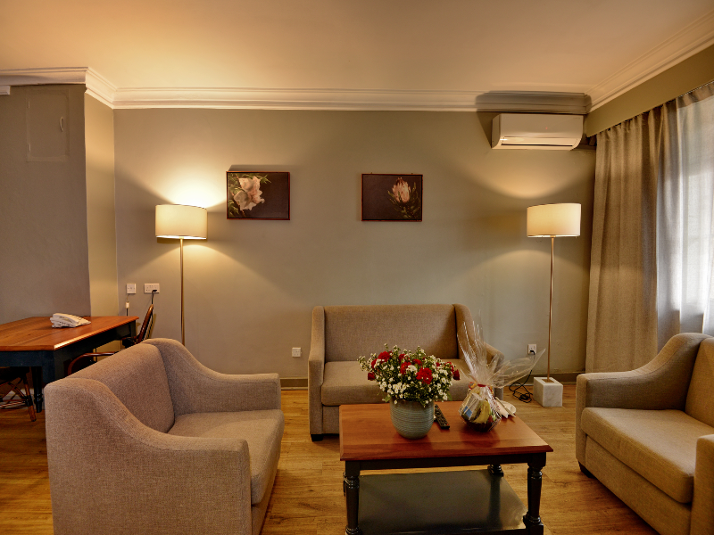 Cresta Jameson Hotel image