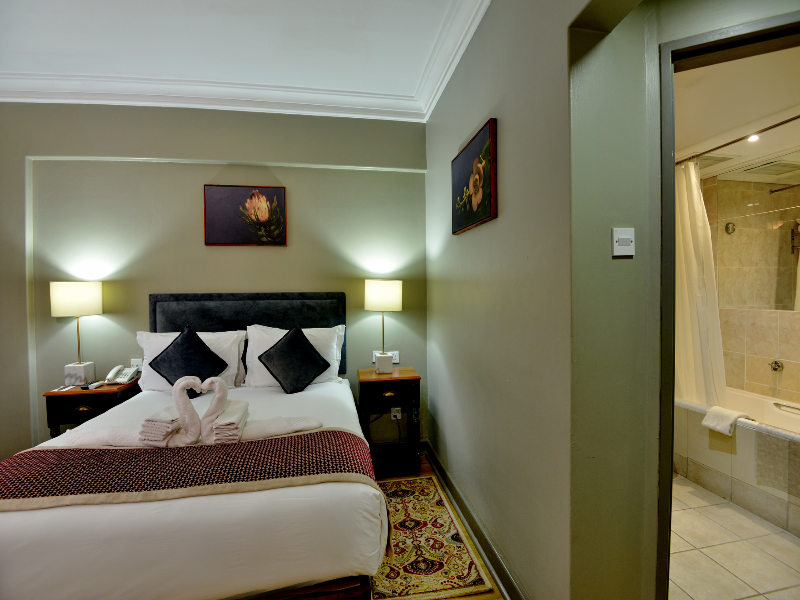 Cresta Jameson Hotel image