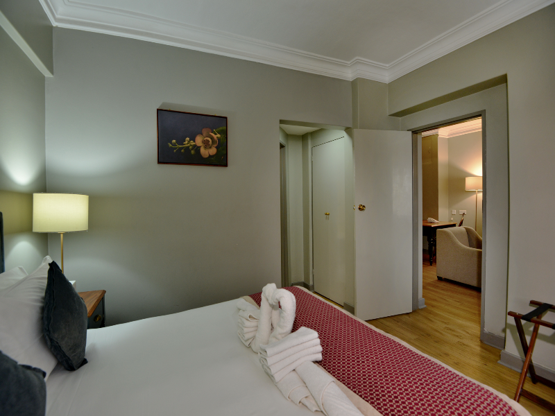 Cresta Jameson Hotel image