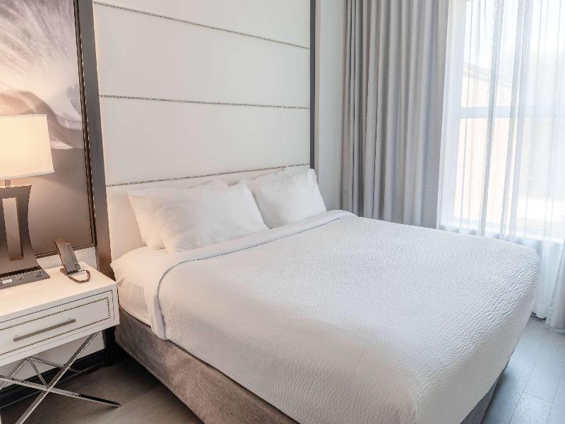 TRYP by Wyndham Savannah image
