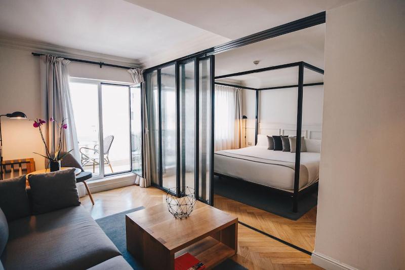 Dear Hotel Madrid image