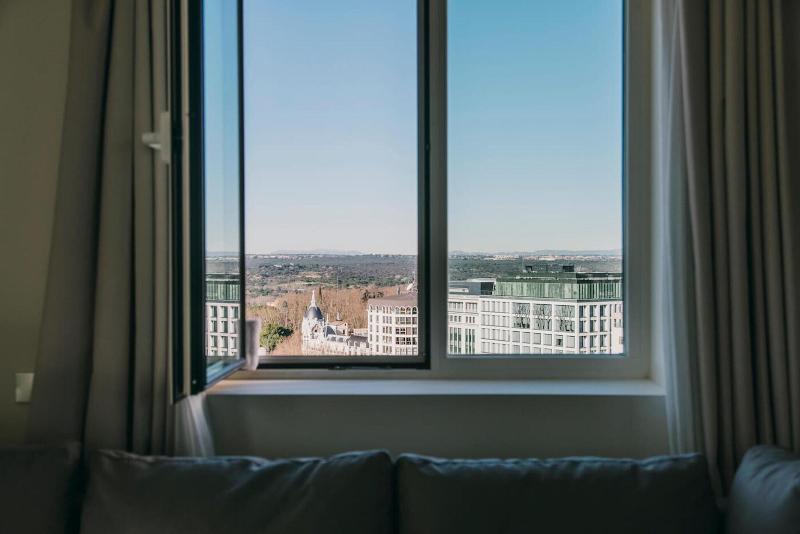 Dear Hotel Madrid image