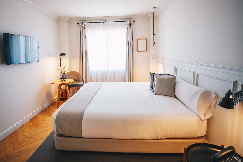 Dear Hotel Madrid image