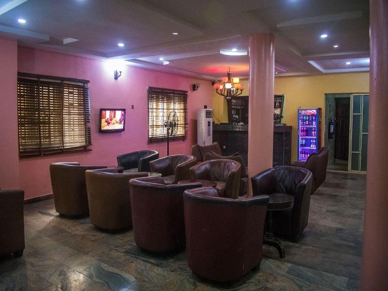 PACIFIC HOTEL AND SUITES SALOLO image