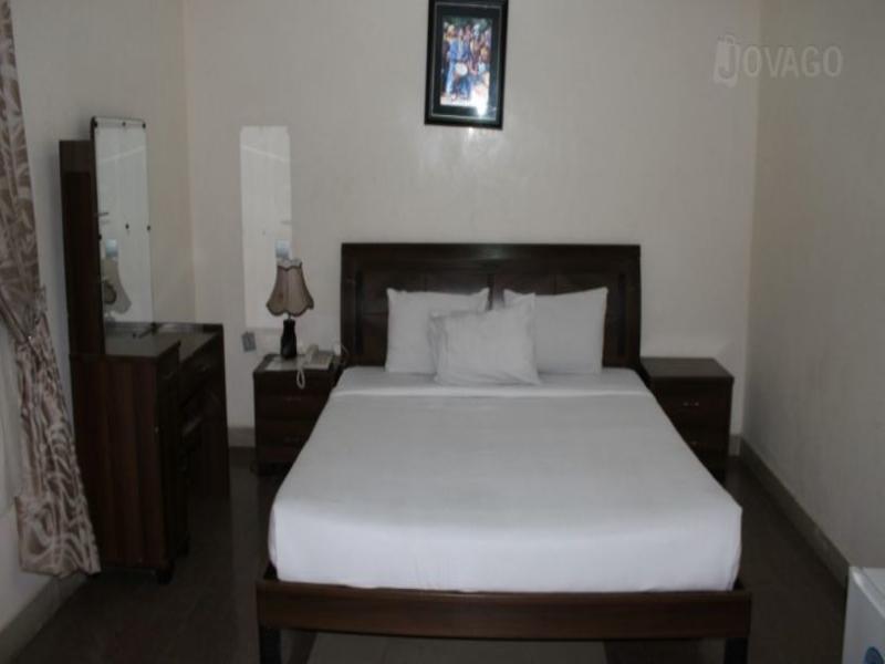 PACIFIC HOTEL AND SUITES SALOLO image