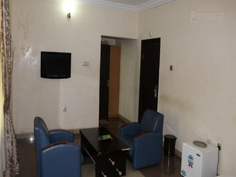 PACIFIC HOTEL AND SUITES SALOLO image