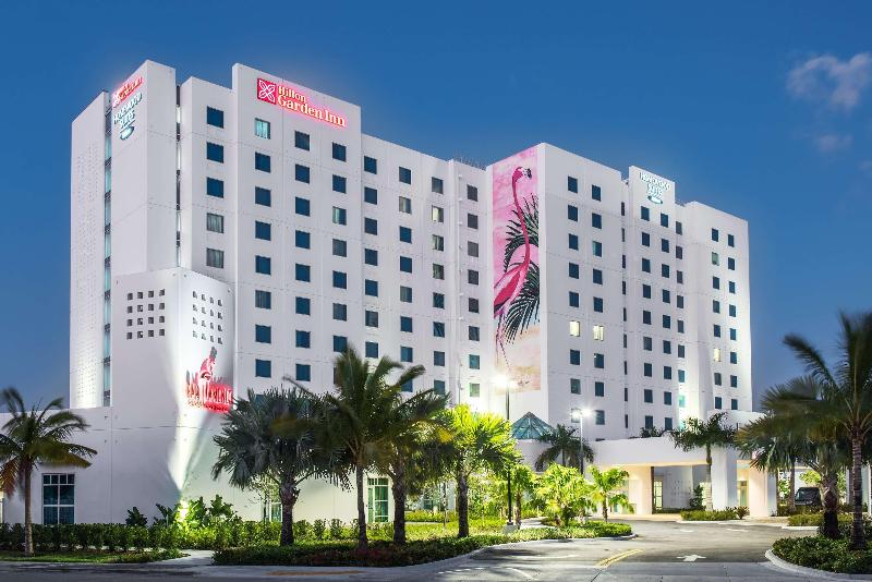 HOMEWOOD SUITES MIAMI DOLPHIN MALL