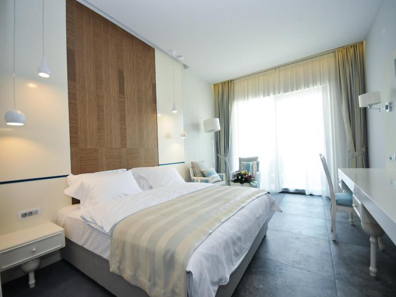 Bracera Hotel image
