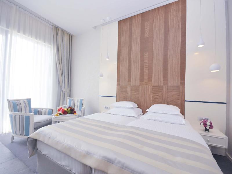 Bracera Hotel image