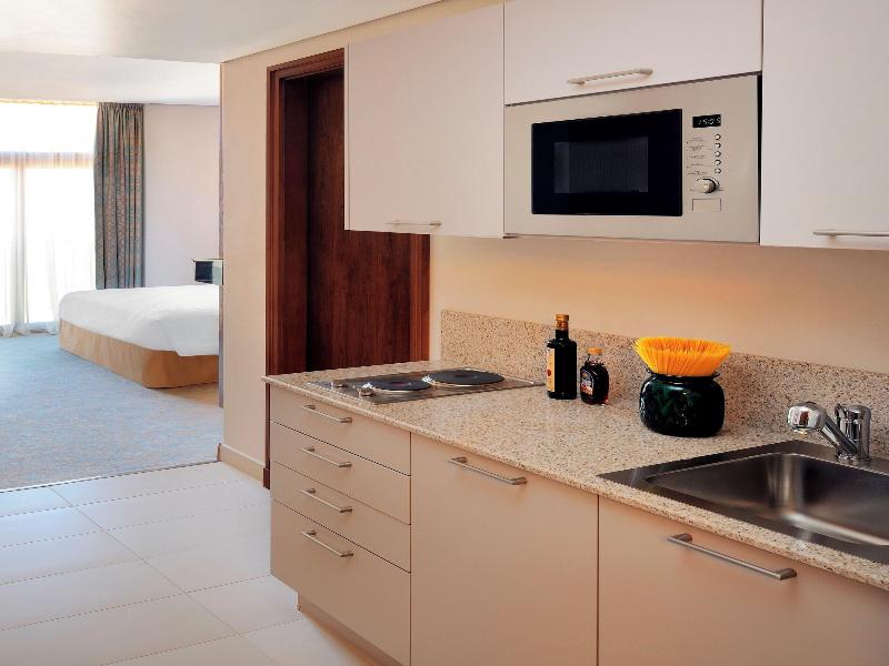 Residence Inn Kuwait City image