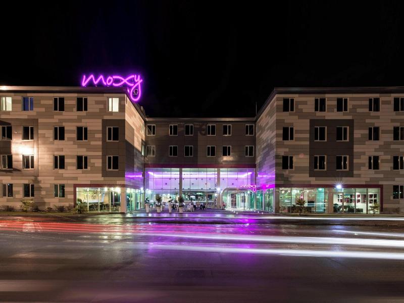 Moxy Milan Airport image