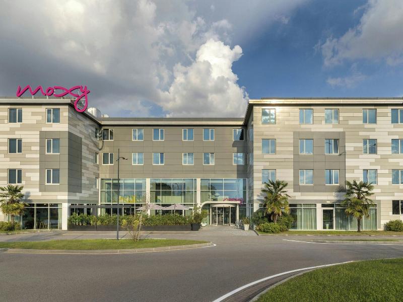 Moxy Milan Airport image