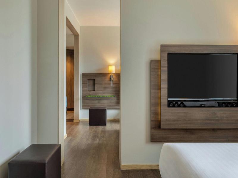 Moxy Milan Airport image